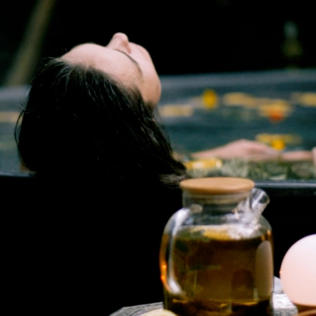 Йога среди древних дубов. Связь с природой